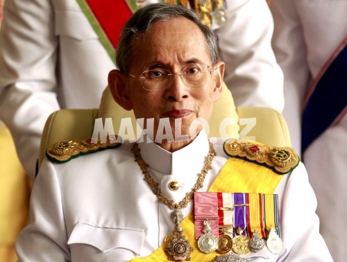 Thajský král Bhumiphol Adulyadej