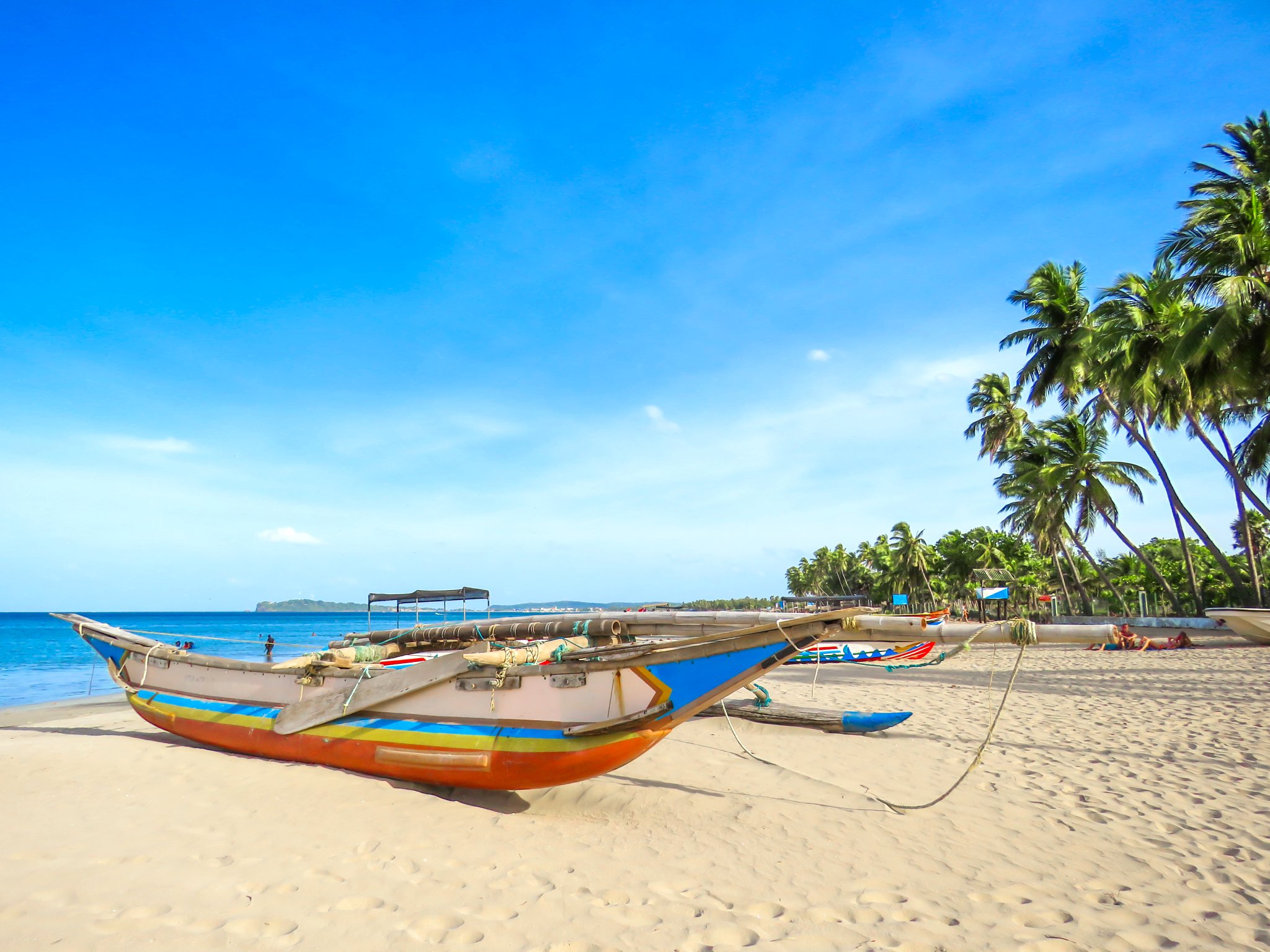 Шри ланка в апреле куда. Пляж Косгода Шри Ланка. Велигама Шри Ланка. Хиккадува Шри Ланка. Пляж Велигама Шри Ланка.