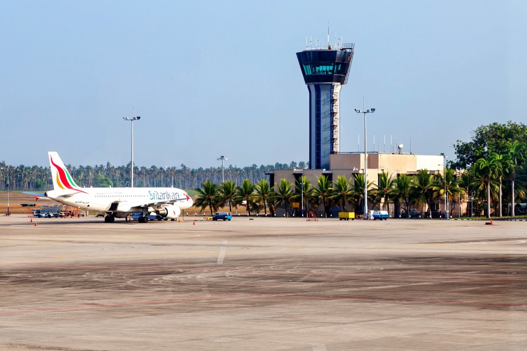 Letiště v Colombu s letadlem společnosti Srilankan Air