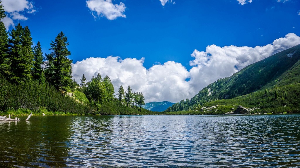 Jezero v pohoří Pirin