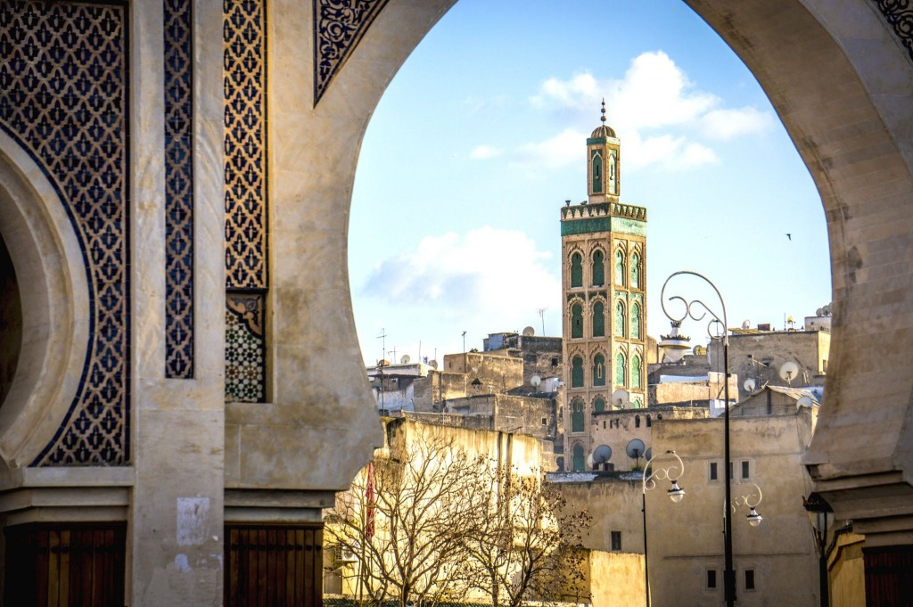 Minaret mešity Sidi Ahmed Tijani ve Fezu