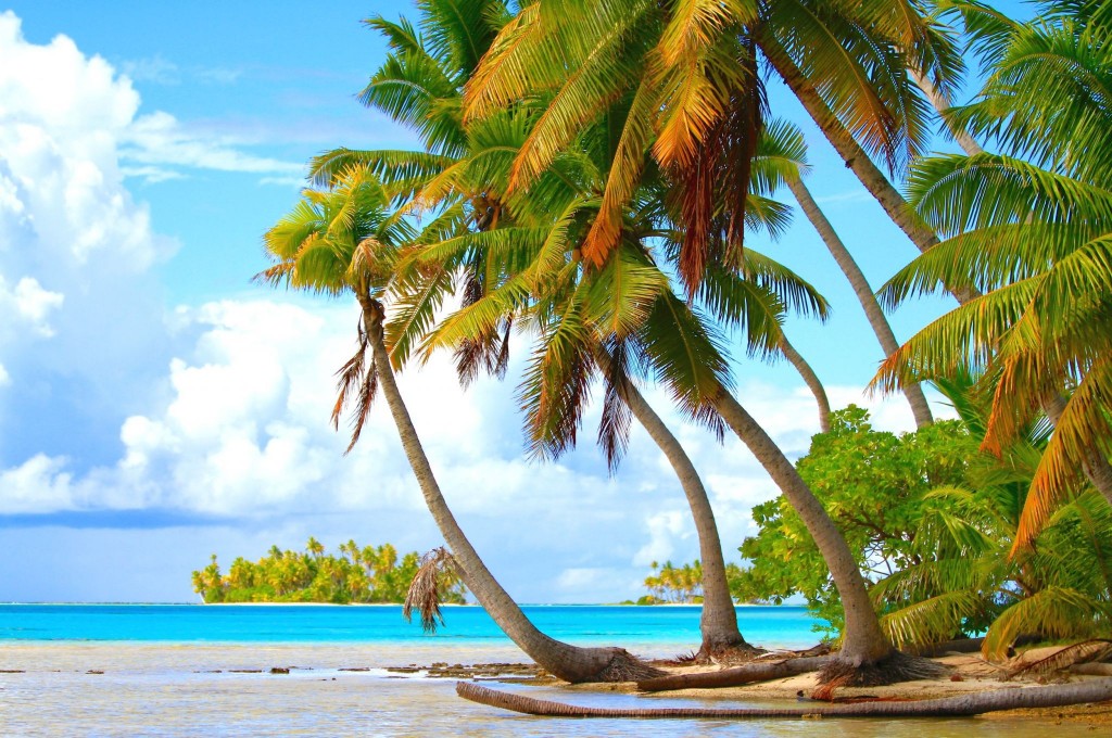 Pláž na atolu Rangiroa