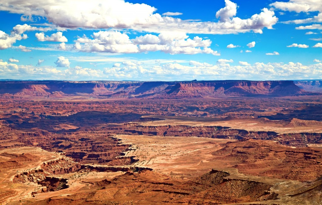 Island In the Sky v NP Canyonlands