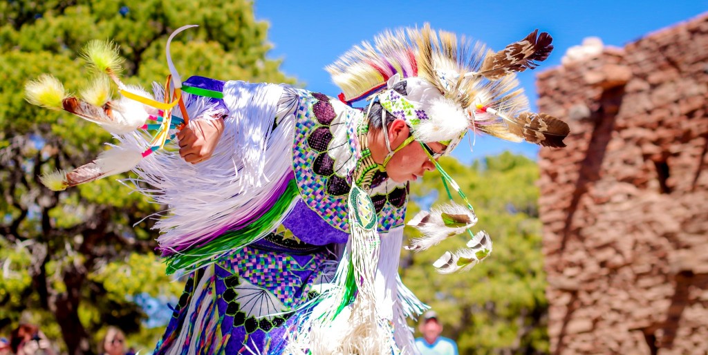 Vystoupení indiánů kmene Hopi v Grand Canyon Village