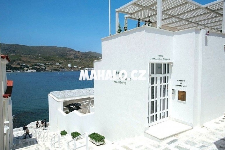 Museum moderního umění na ostrově Andros