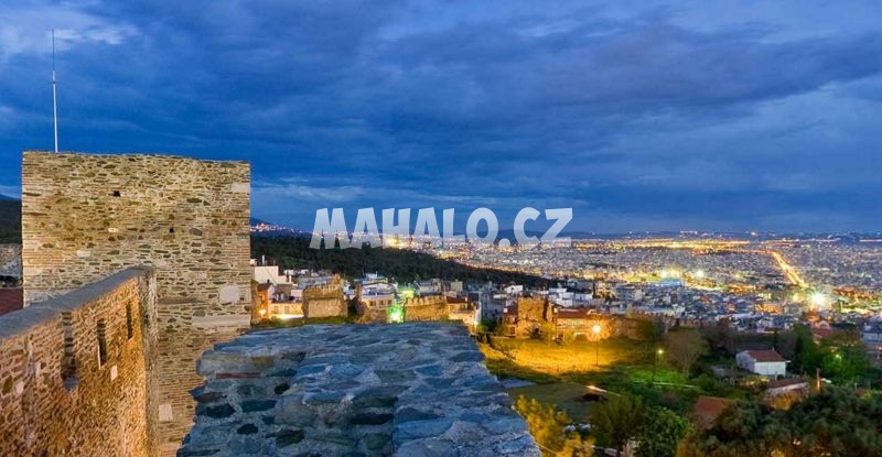 Výhled na Soluň z hradeb čtvrtě Kastro