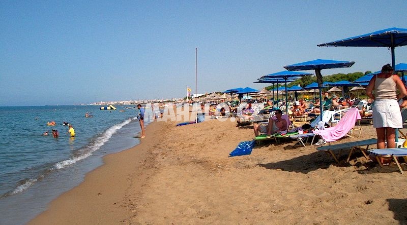 Pláž v Amoudara