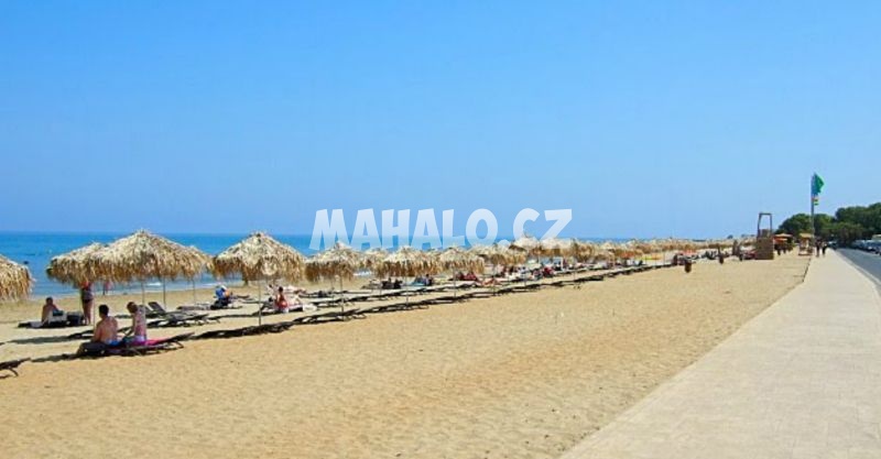 Pláž v Analipsi