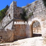 Vstup do hradu Agios Georgios