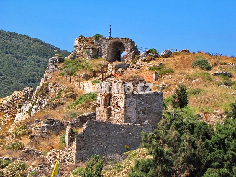 Areál zříceniny hradu Kastro