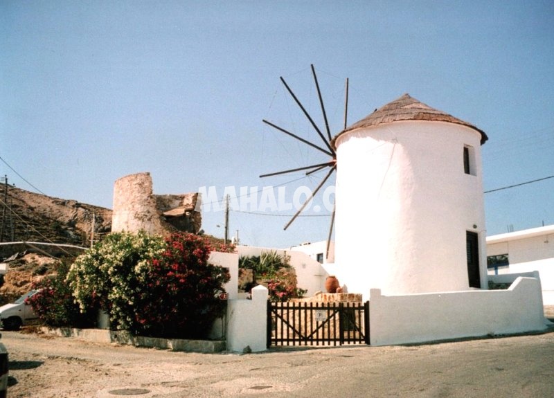 Větrný mlýn na ostrově Serifos