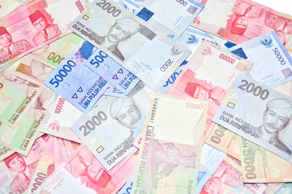 Bankovky - indonéské rupie