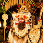 Démon Barong během tradičních slavností na indonéském ostrově Bali