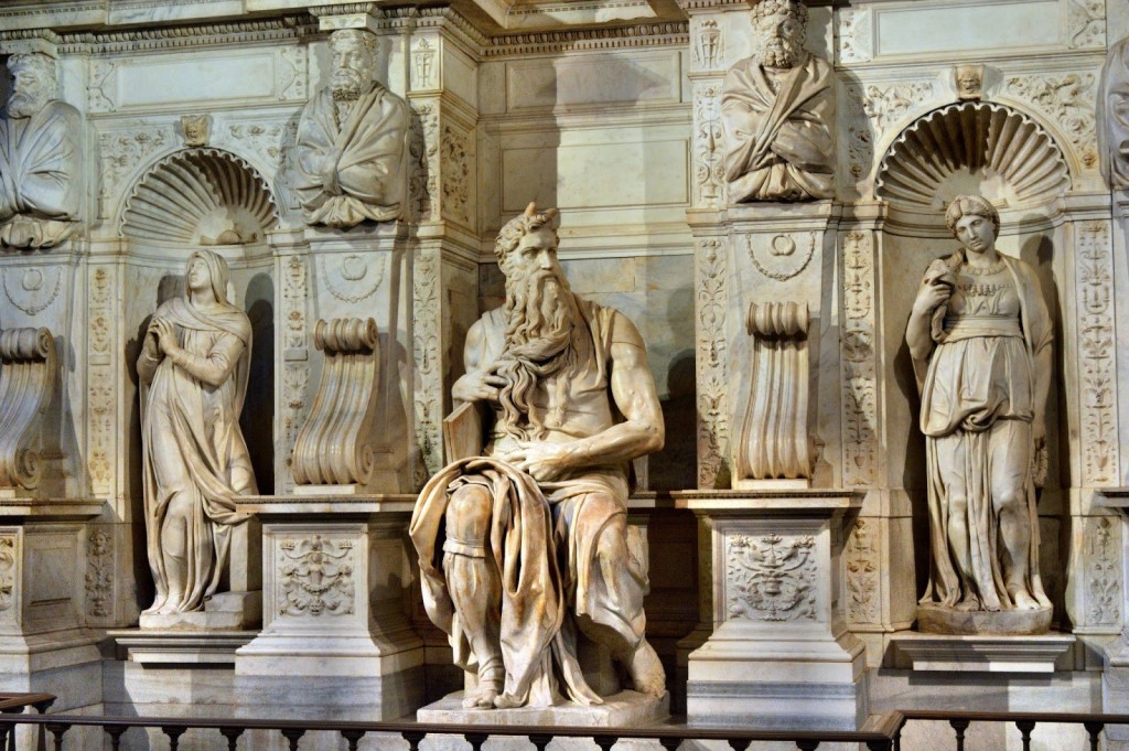 Socha Mojžíše v bazilice sv. Petra v řetězech