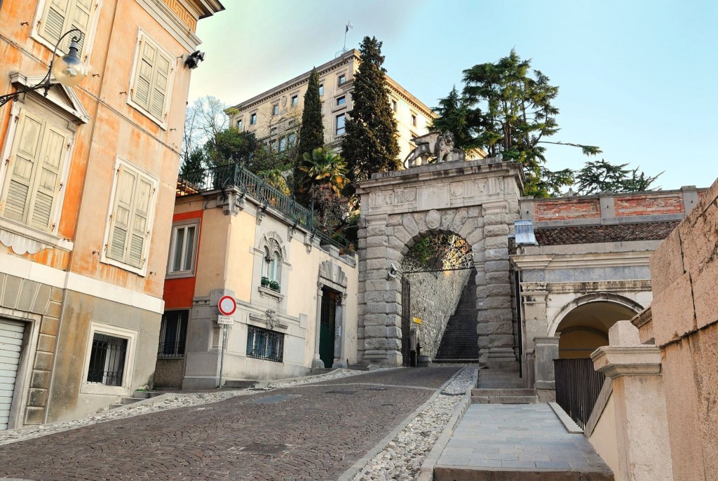 Brána Arco Bollani v Udine