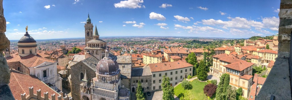 Výhled na Bergamo z Horního města