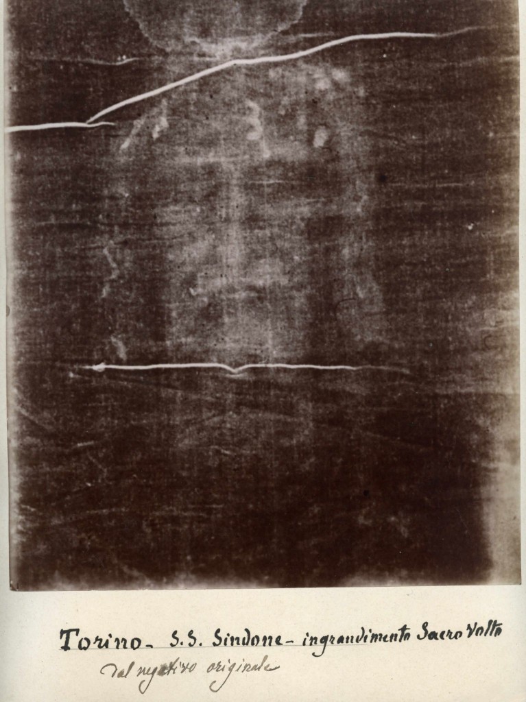 Údajná tvář Ježíše Krista na Turínském plátně