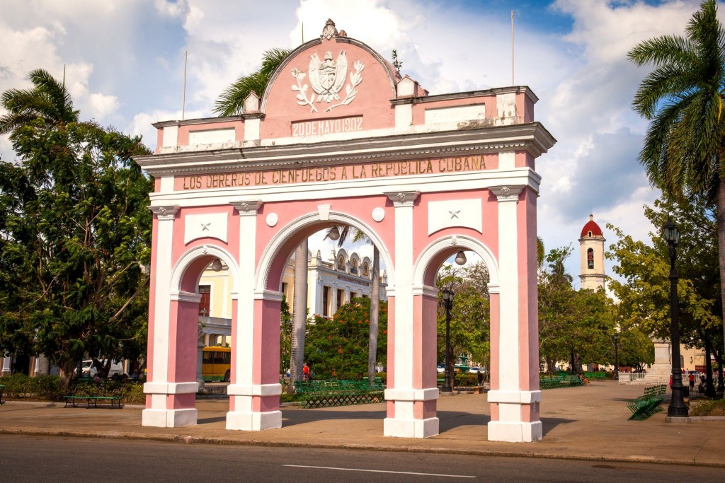 Vítězný oblouk v Parque José Martí v Cienfuegos