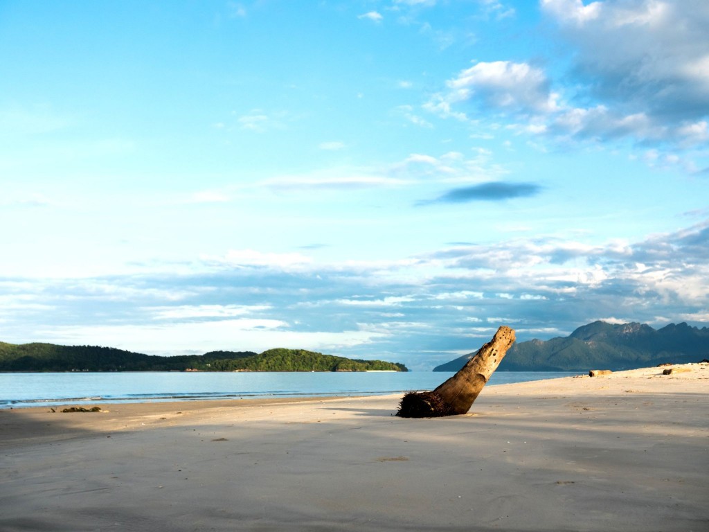 Pantai Tengah na Langkawi