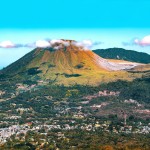 Výhled, který nabízí vulkán Mahawu